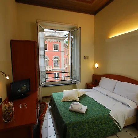 Affittacamere Soana 2*